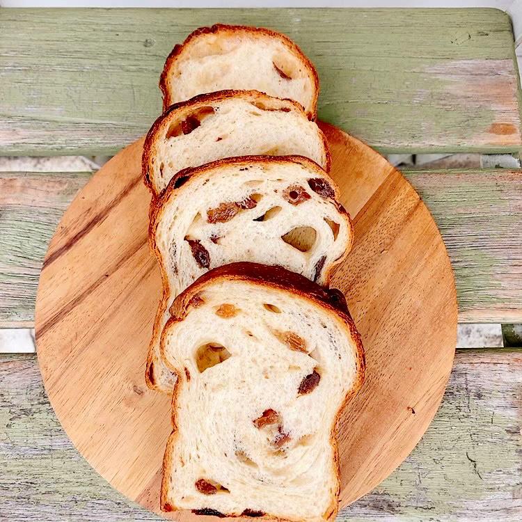 3 rasin loaf / 3種のレーズン – kaoris & Toast neighborhood bakery